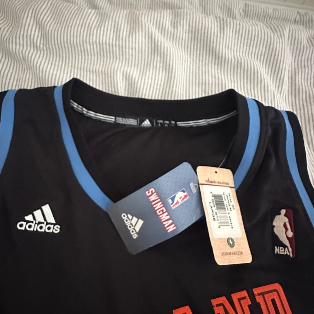 Rare Swingman Adidas Cavaliers Irving